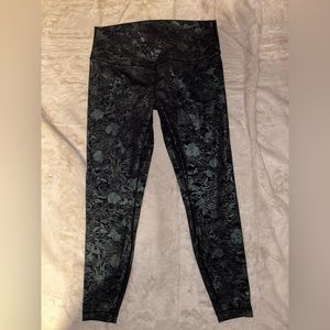 Lululemon size 14 leggings